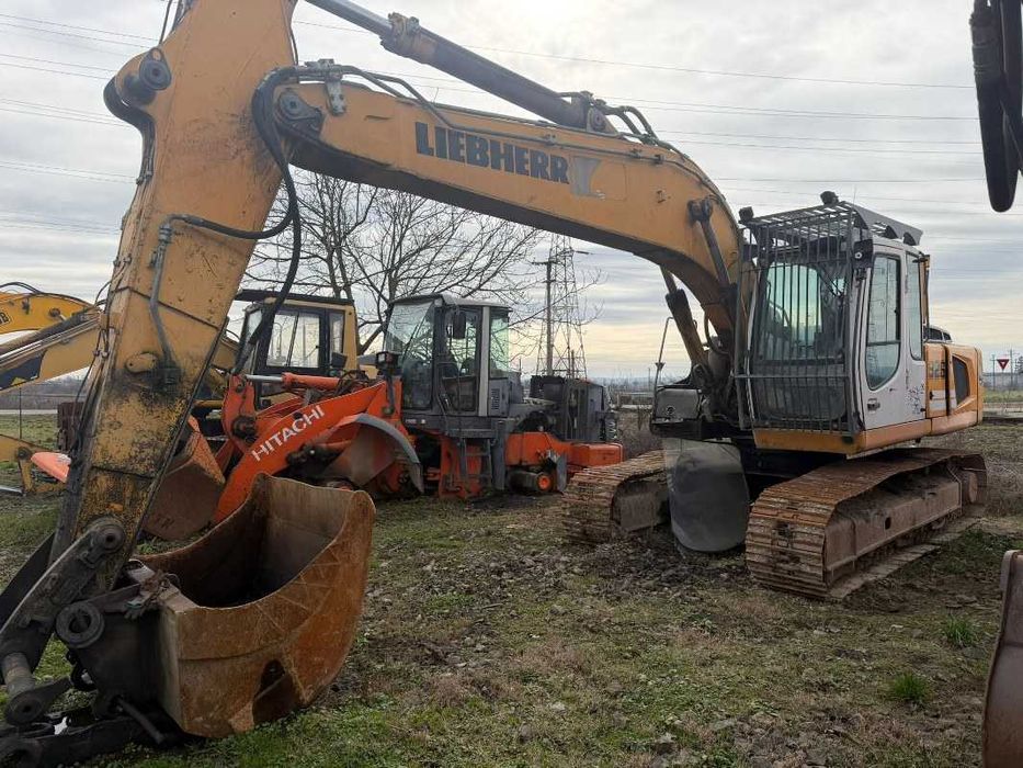 Motor Liebherr D934 S A6 excavator pe senile Liebherr R 926 C Litronic
