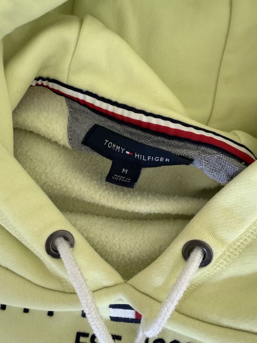 Tommy Hilfiger