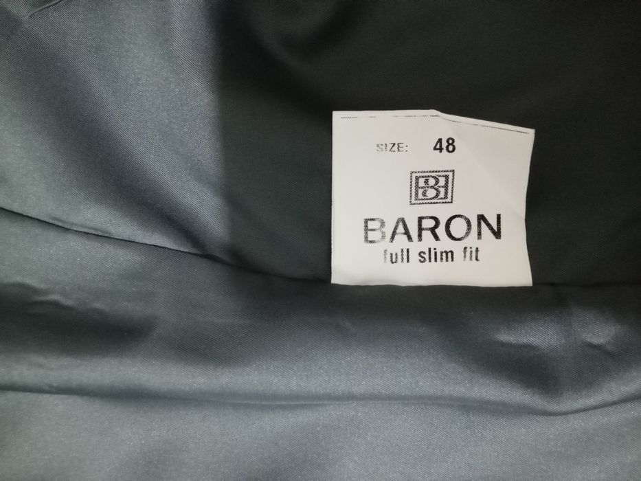 Продам  пиджак тройку