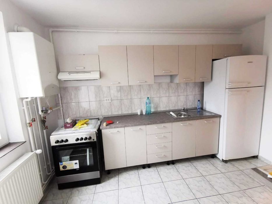 Apartament  zona Centrul Civic pretabil locuinta sau birou