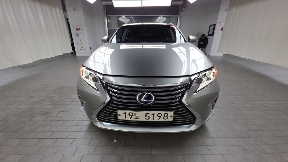 Lexus es 300 hybrid supreme xv 60