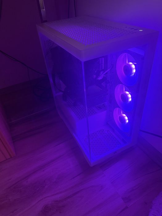 Pc gaming amd 9070xt 32ram 1tb ssd  7 5700x