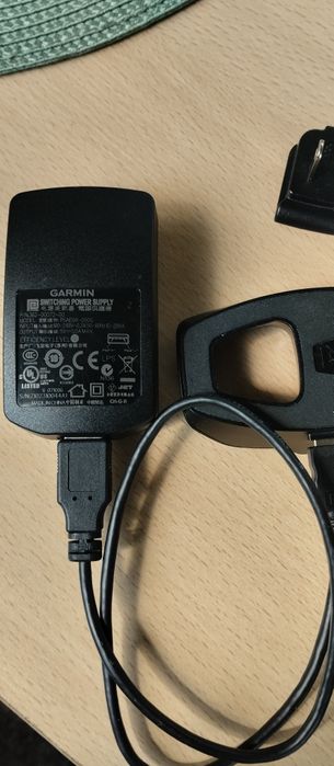 Зарядни за часовници Гармин  Garmin