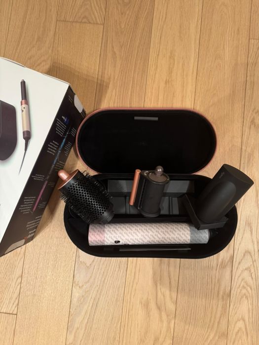 ЧИСТО НОВ! Dyson Airwrap i.d. Rose Gold