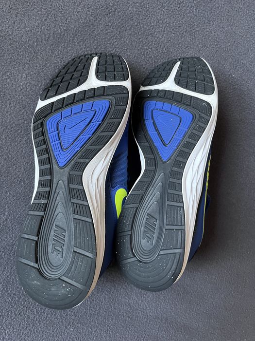 Adidas Nike dual Fusion x