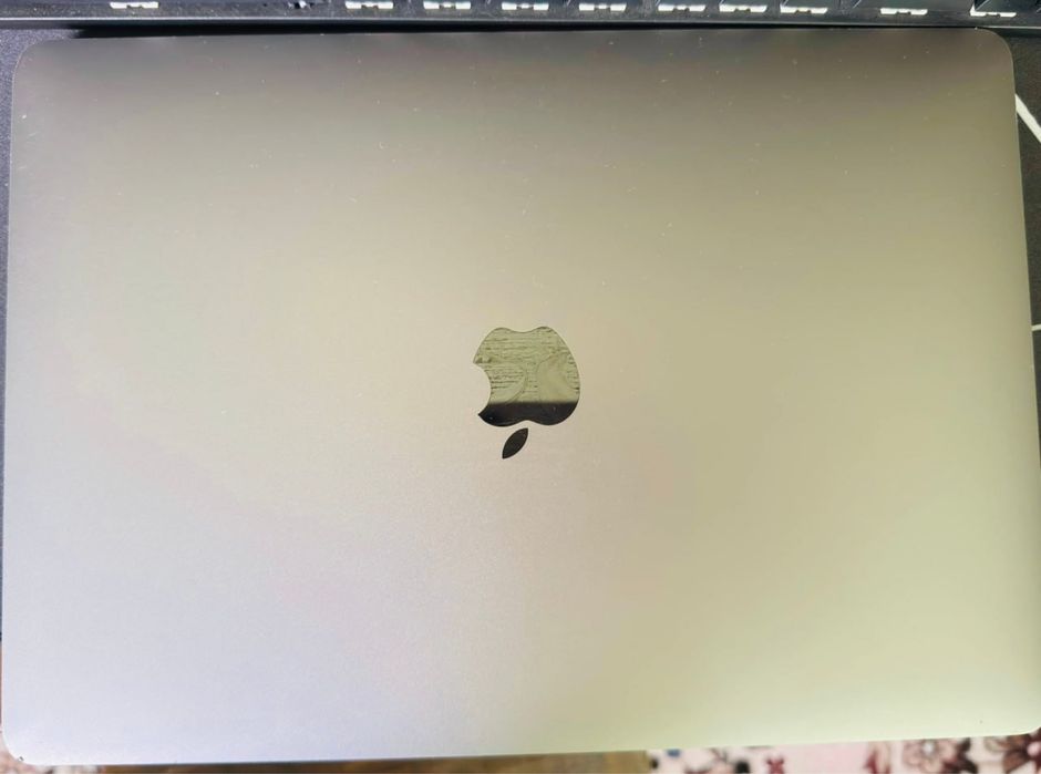 MacBook Pro M1, 13'' 8/256 GB Model: A2338