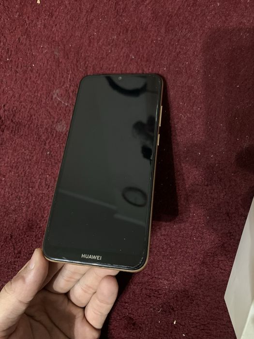 Хуавей Y6 2019 года