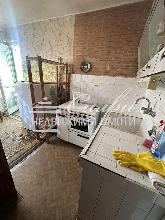 Двустаен ТУХЛЕН апартамент в кв.Запад 1 - изцяло ЮЖЕН и СРЕДЕН!