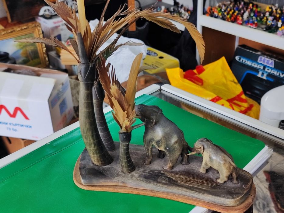 Статуетка от кост рог слончета слон