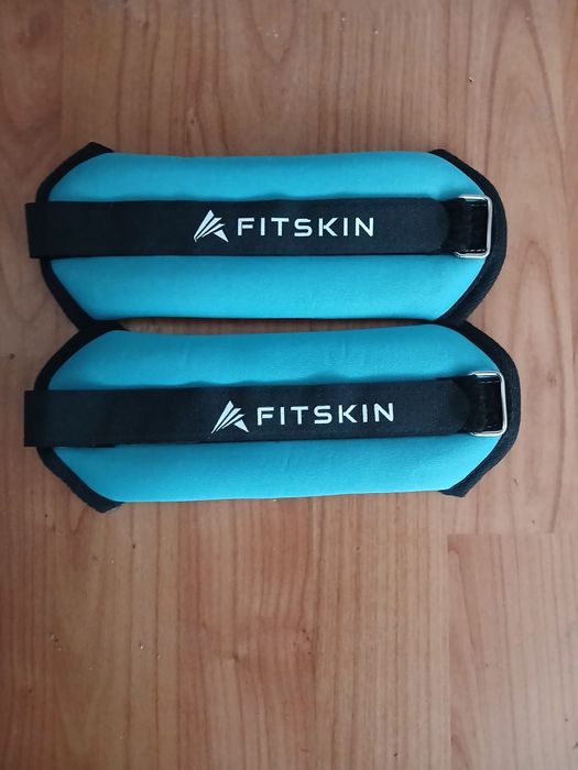 Saculeti fitness incheieturi , glezne sau brate  .