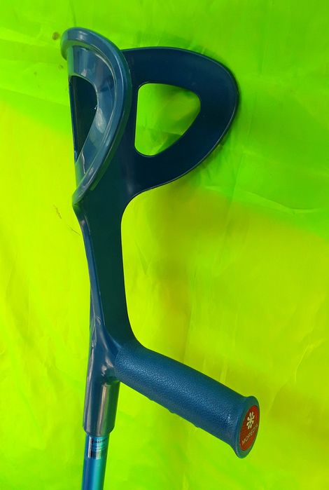 2 CARJE cu sprijin pe cot din Aluminiu anodizat MORETTI NOI 100 Lei