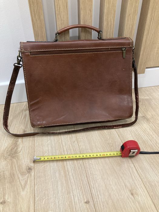set servietă și borseta din piele