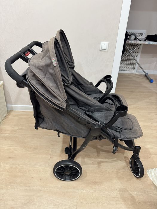 Коляска для двойняшек