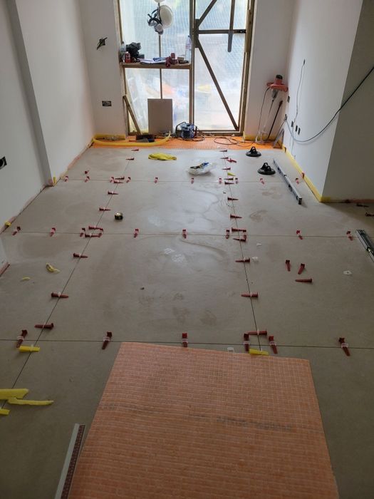 Gresie faianță glet și var airless instalați electrice și sanitare