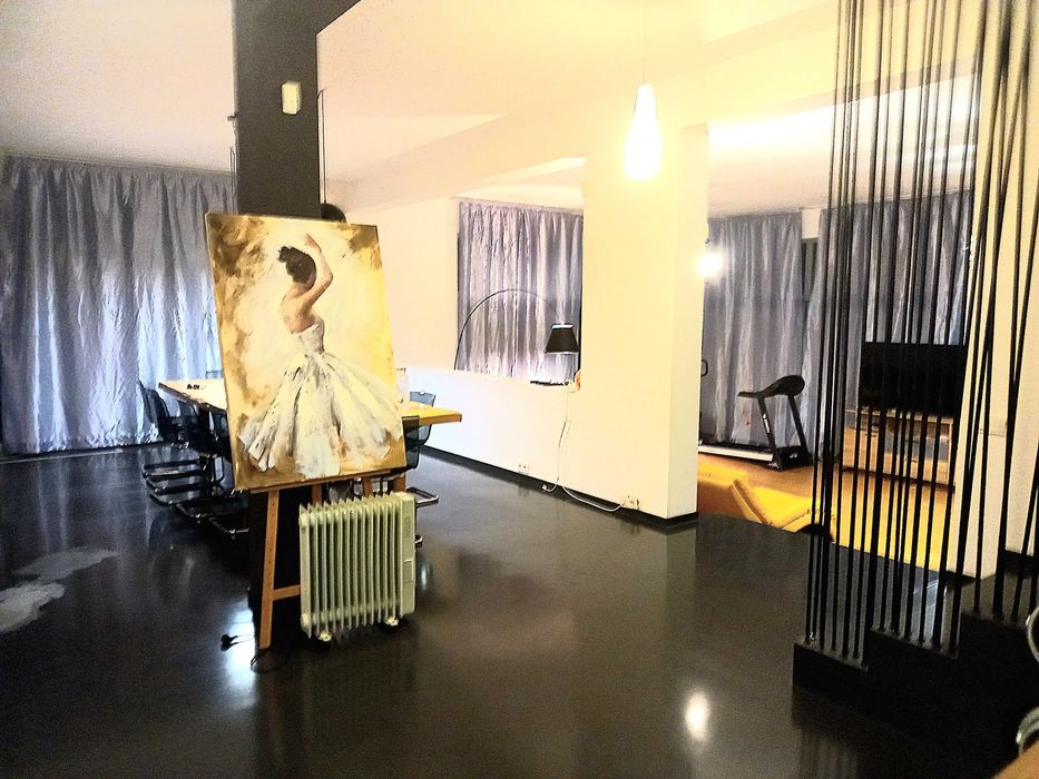 Продава се Къща в София, Център - 553 кв.м за 553 €/кв.м - Снимка #1