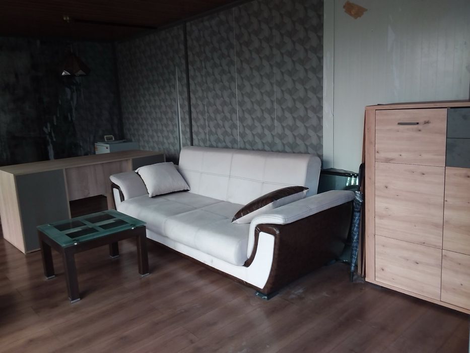 Фургон  оборудван  за офис или вила