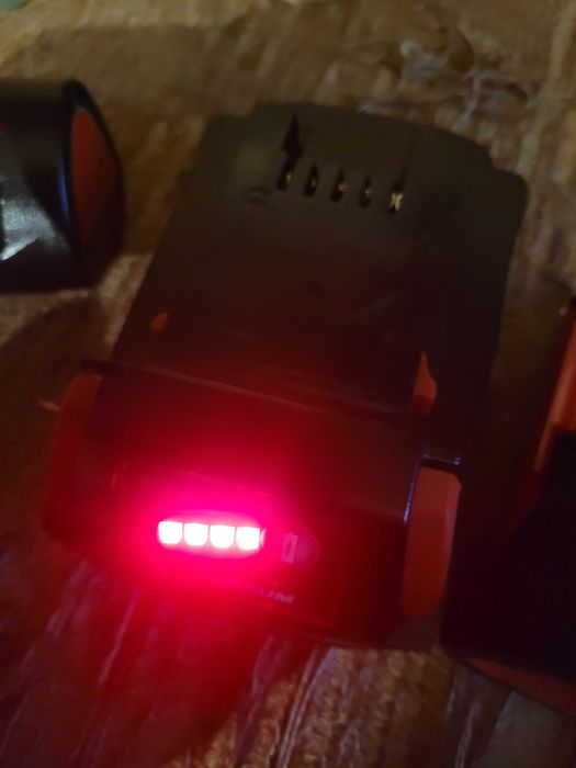 Батерии Milwauke M18 и 2бр M12