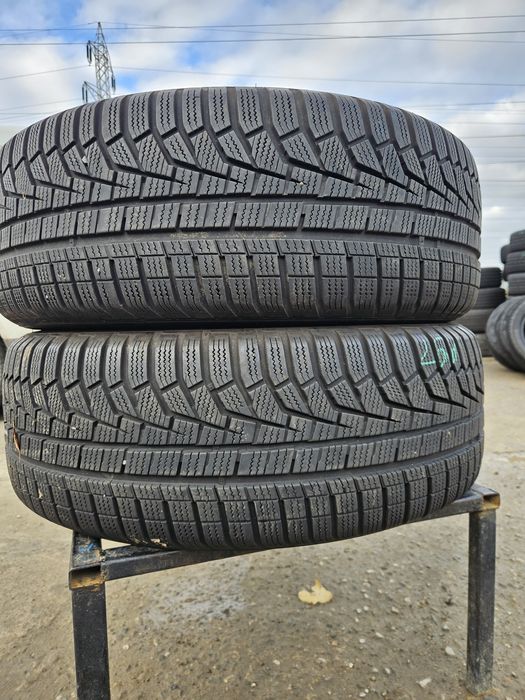 Vând anvelope iarna 225/60/17 225/60r17 HANKOK