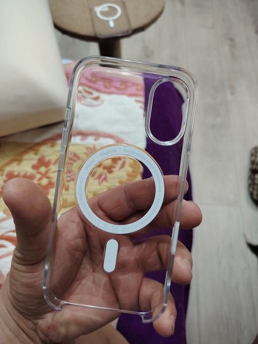 Чел на айфон 17 оригинал