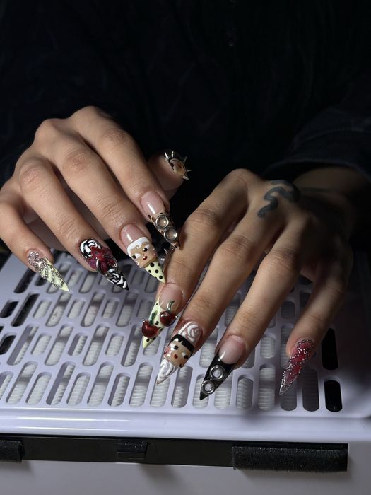 Unghii cu gel zona Auchan Pallady