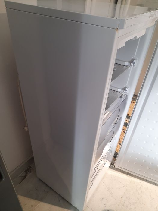 Congelator Arctic cu 6 sertare Model AC-215