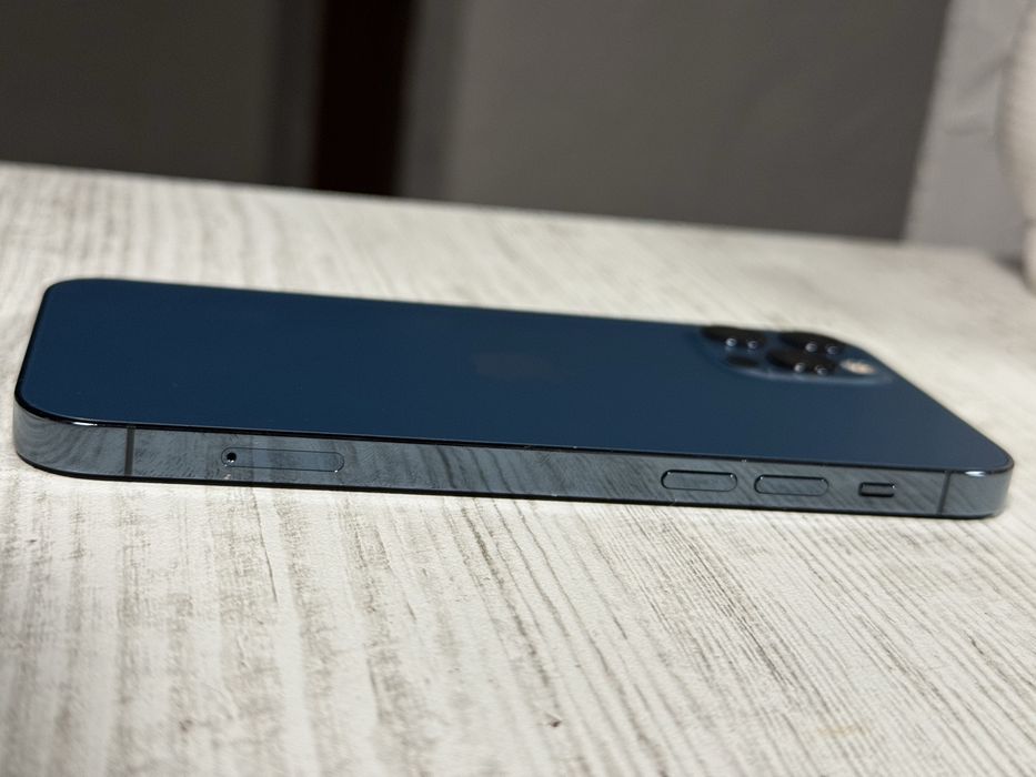 В гаранция Iphone 12 pro 512gb 100% battery health
