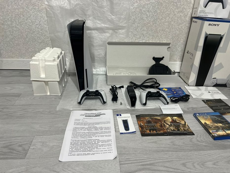 Продам playstation 5 новый 1tb