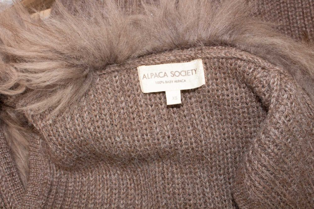 ALPACA SOCIETY дамска елек кафяв от алпака яка от естествен косъм XS/S