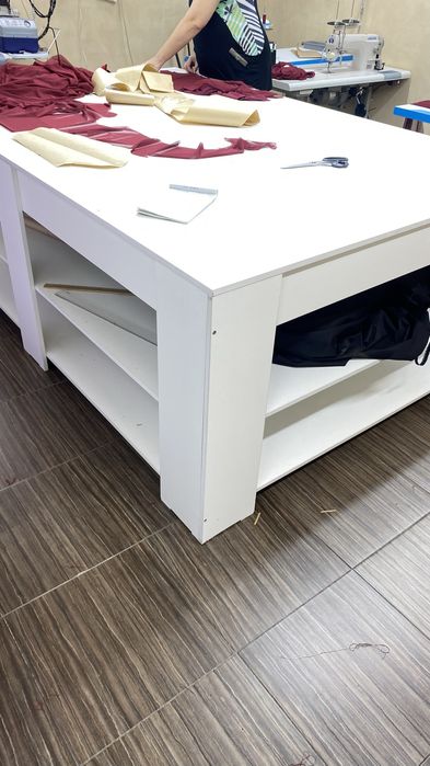 Продам раскроечный стол