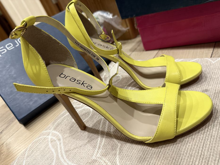 Туфли на шпильке, размер 38