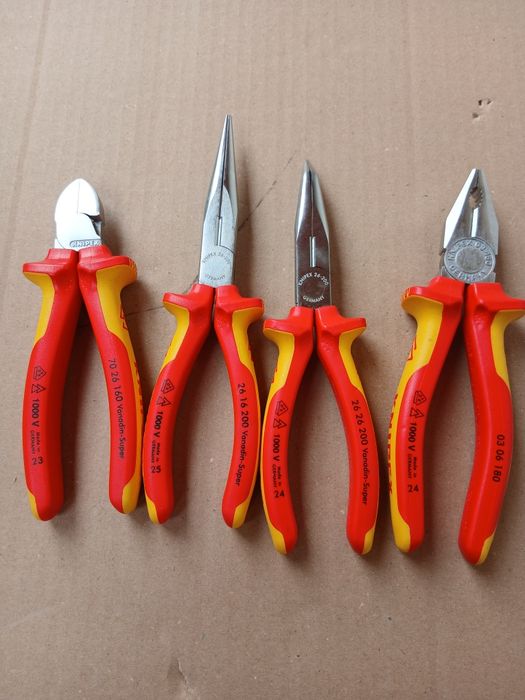 Set profesional  Knipex VDE  4  pcs