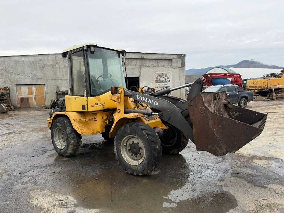 Dezmembrez incarcator frontal vola Volvo L30 B – piese de schimb Volvo