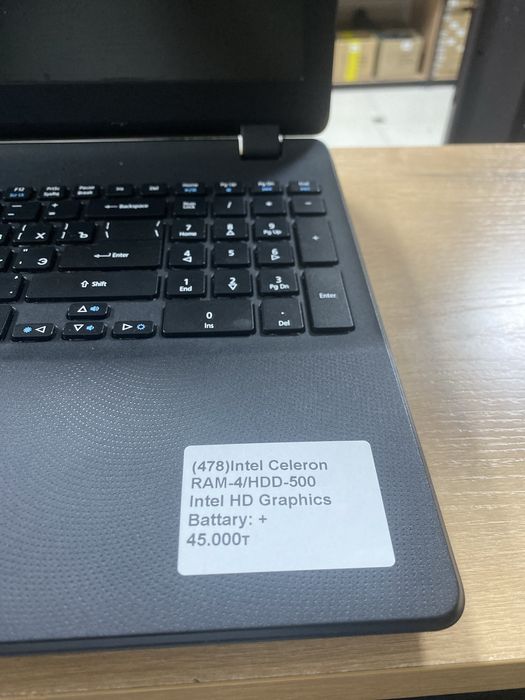 Ноутбук Acer Celeron/RAM4/HDD500/HD Graphics