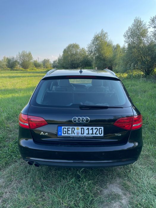 Audi a4 2.0 tdi 143 cp automat 8-trepte