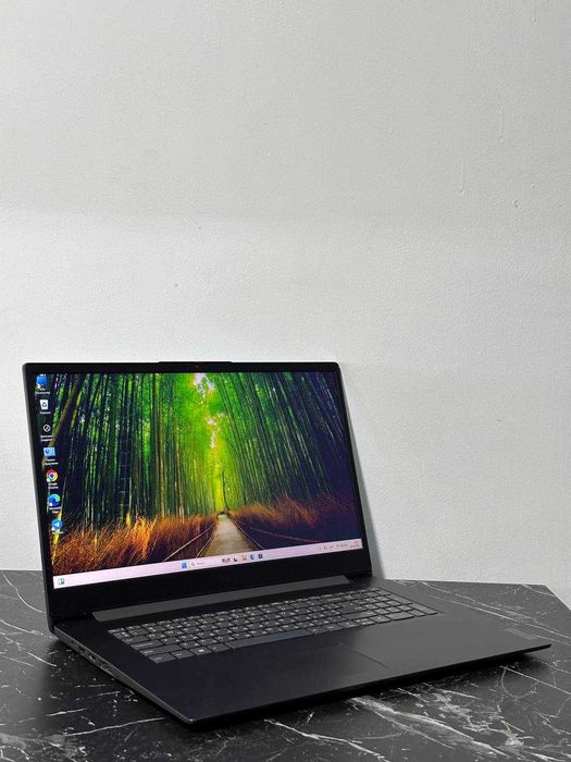 Kuchli Noutbuk Lenovo IdeaPad V17