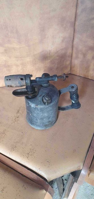 Lampa pe benzina veche romaneasca