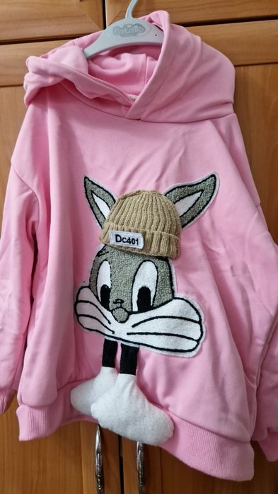 Продам костюм 4-6 лет