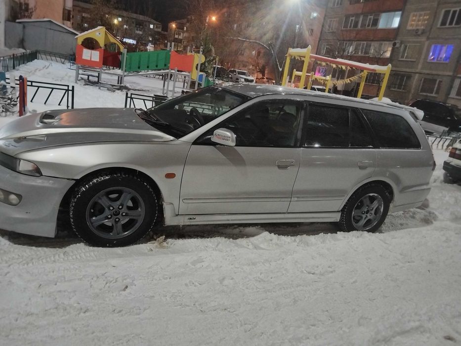 Продам авто митсубиши легнум GDI 2.4