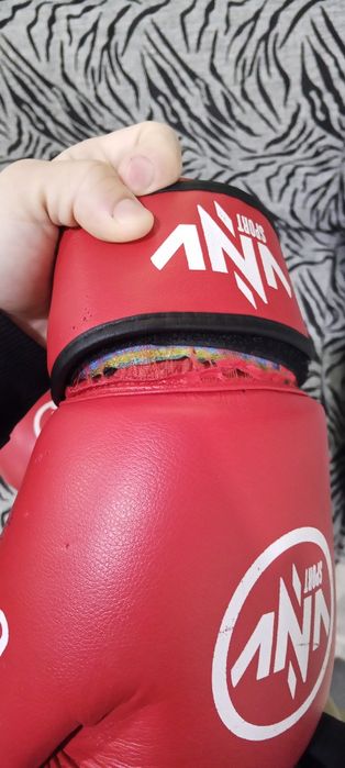 Боксерские перчатки, б/у