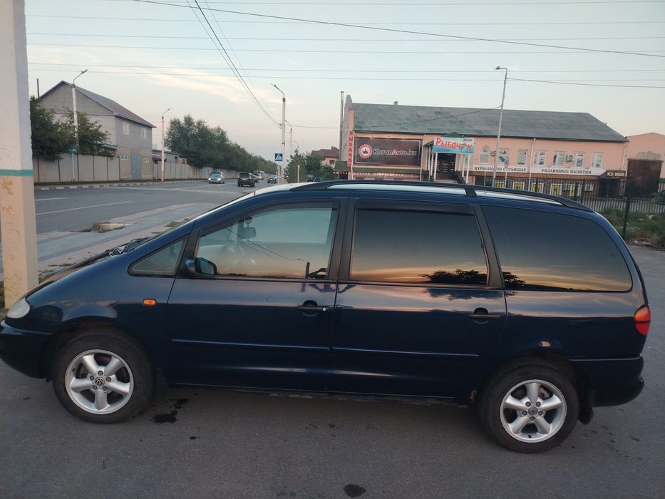 Продам фольксваген шаран 1.8
