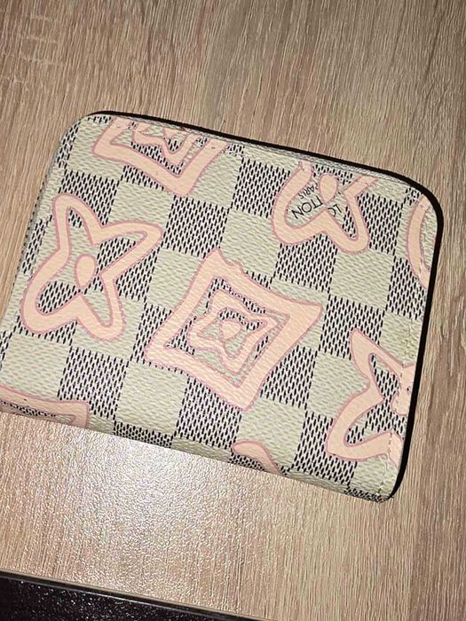 Louis Vuitton оригинално портмоне
