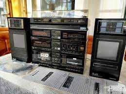 Японский музыкальный центр Санио 6100