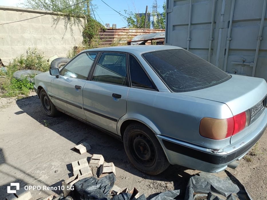АвтоAudi 80 в нормальном состоянии