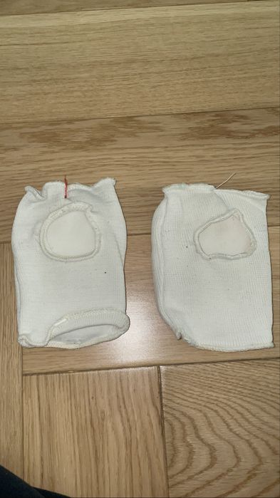 Перчатки VENUM.