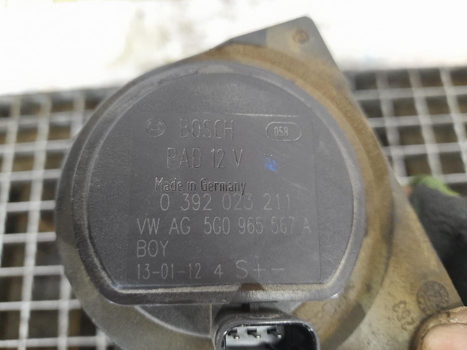 Pompa recirculare apa 5G0965567A 1.4 tsi CMBA Seat Leon 3 5F [2012 -