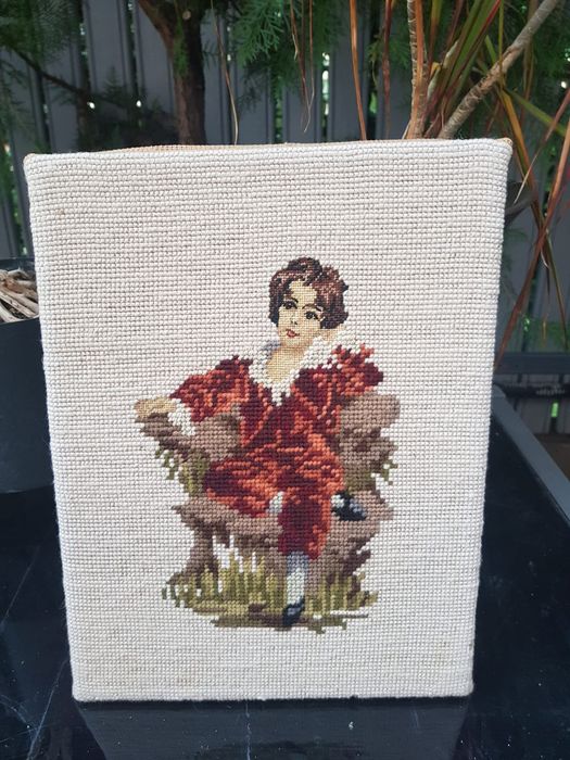 Vand goblenuri  in stare f buna