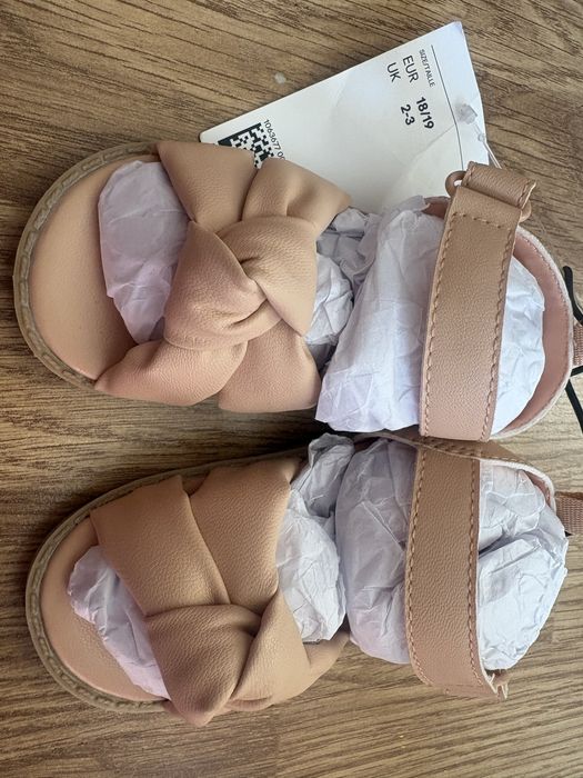 Нови Adidas, h&m сандали и маратонки