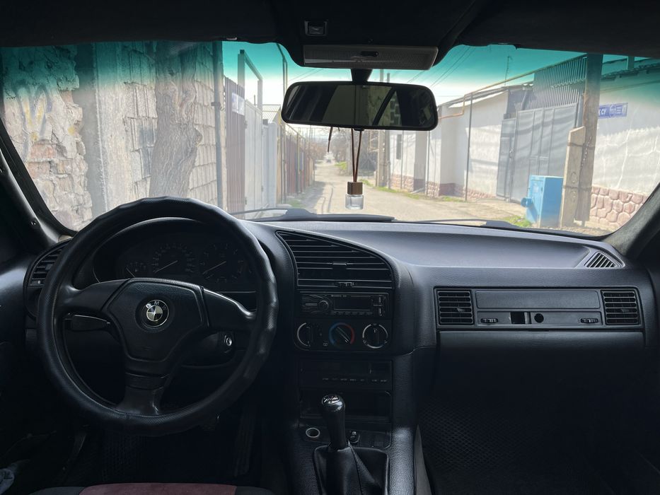 BMW E36 1991 M50B25 МКПП