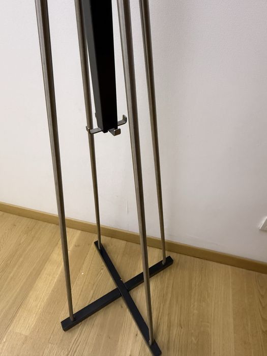 Вешалка IKEA для верхней одежды