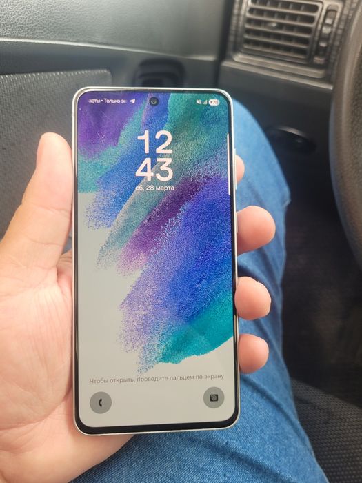 Samsung s21 fe 8/128 ideal